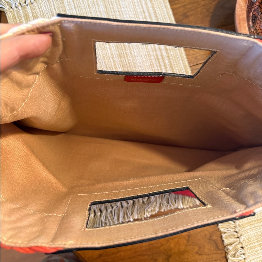 Fendi Red and Cream Woven Vintage Tote - Picture 8 of 8